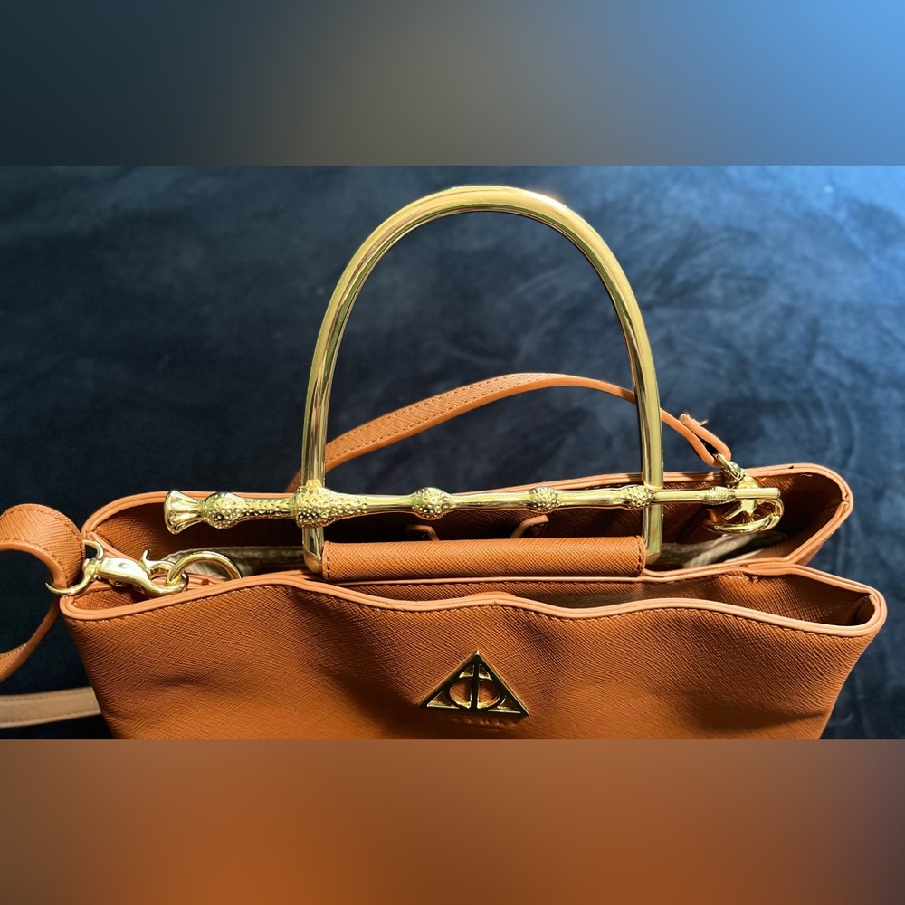 NWOT Loungefly Limited Edition Harry Potter Deadly Hallows Wand Handbag - Picture 10 of 16